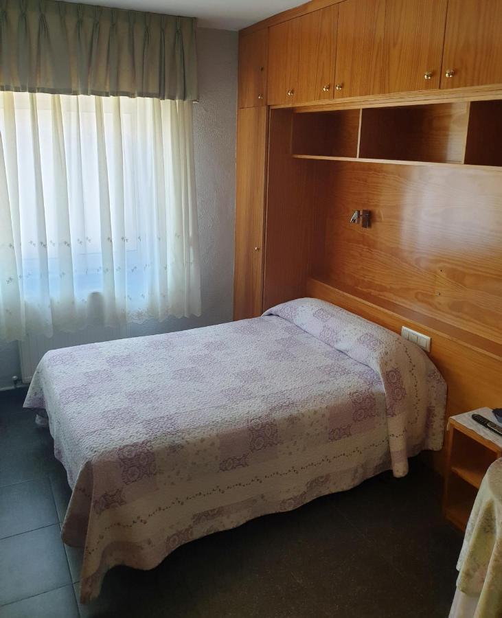 Hostal Puente Azud Avilés Eksteriør bilde