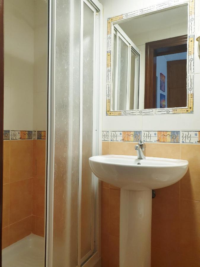 Hostal Puente Azud Avilés Eksteriør bilde