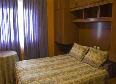 Hostal Puente Azud Avilés Eksteriør bilde